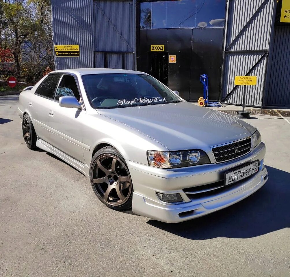 Toyota chaser 100 белый. Toyota chaser tourer v. Nissan chaser jzx100. Toyota chaser x100. Toyota chaser 100 обвес.