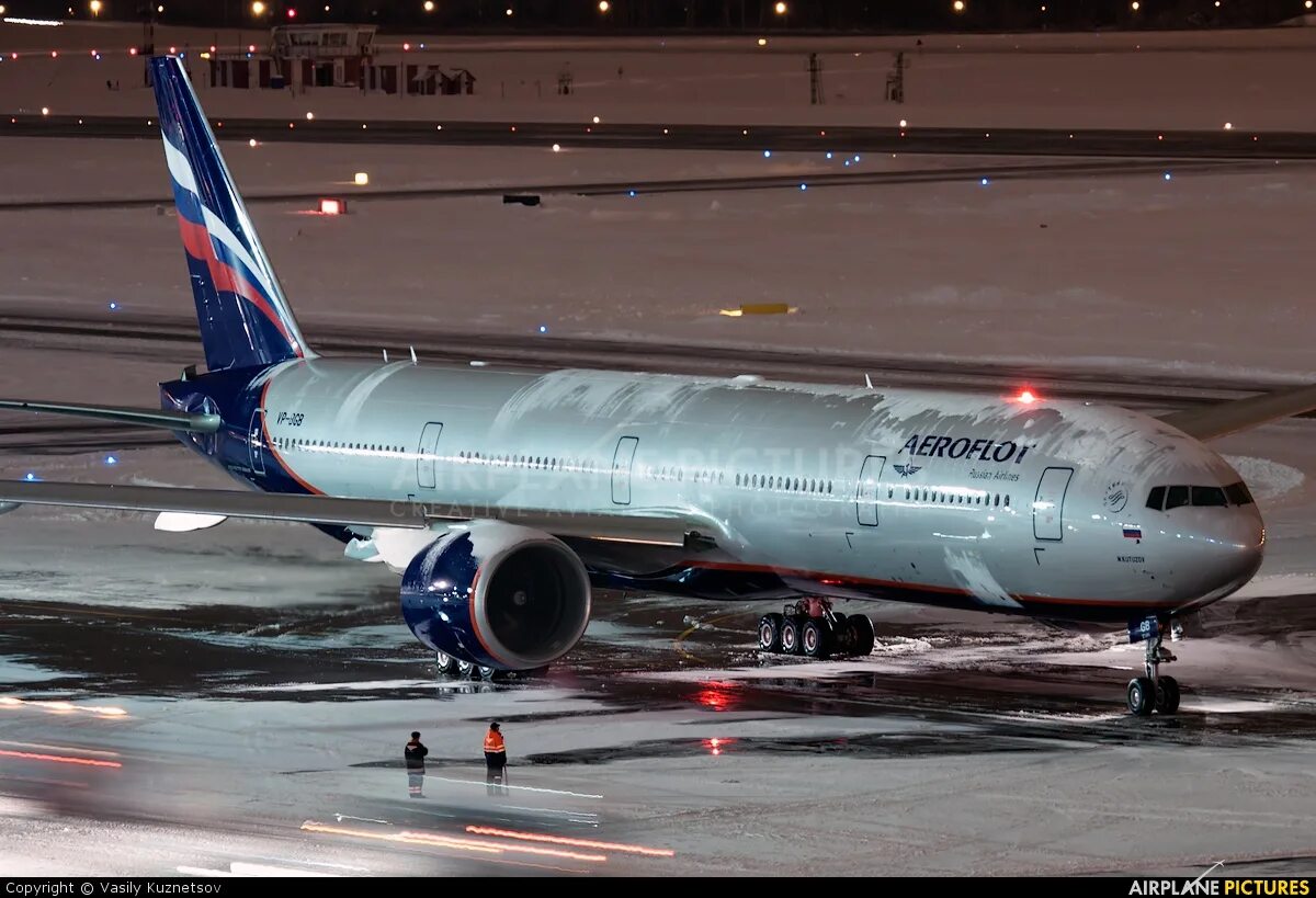 Aeroflot boeing. Боинг 777 Аэрофлот. Аэрофлот самолет Боинг 777-300er. Боинг 777 300 er Аэрофлот. Самолет Боинг 777 300 Аэрофлот.