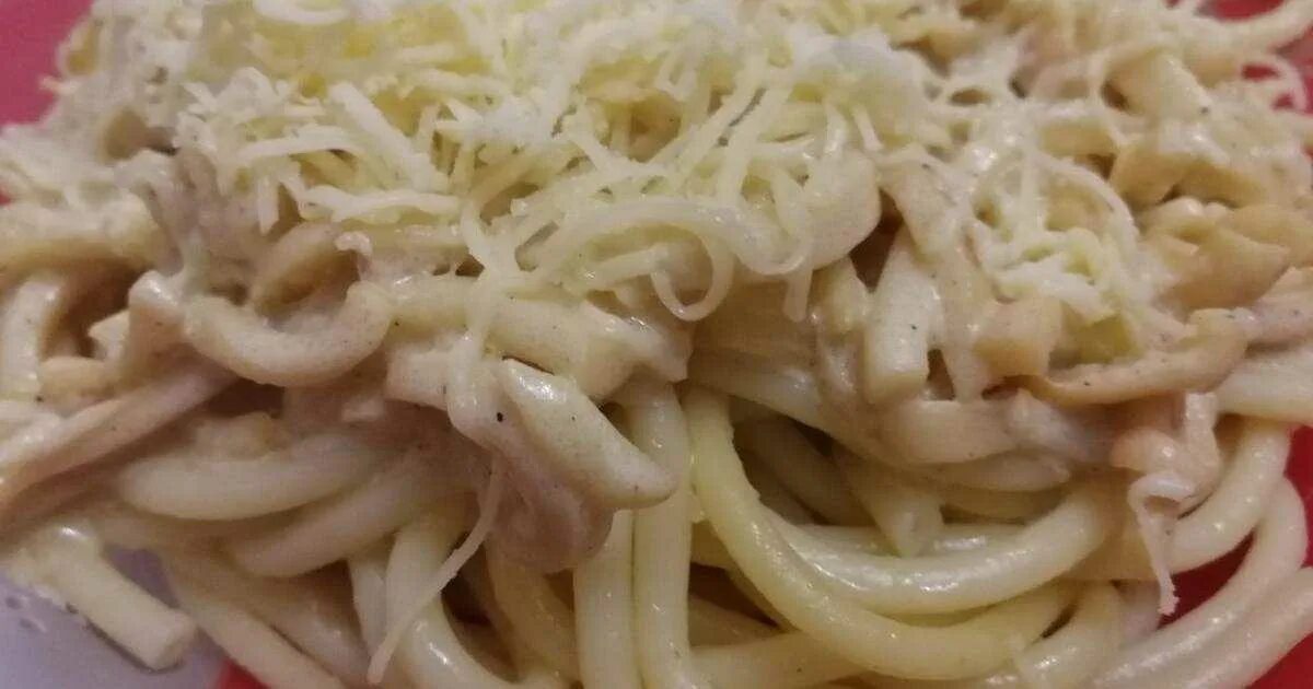 Макароны с кальмарами в сливочном соусе. Паста с кальмарами в сливочном соусе. паста с кальмарами в сливочном. спагетти с кальмарами в сливочном соусе.