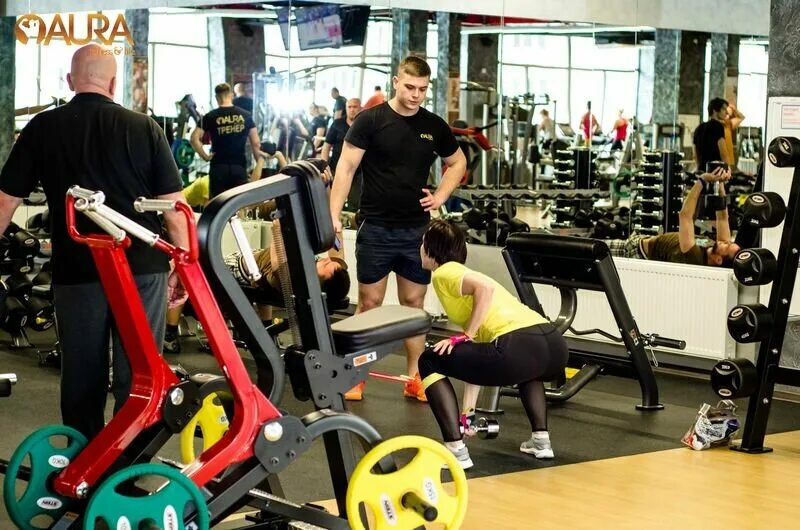 Аура рубцовск фитнес. Фитнес клуб аура кострома. Спортклуб аура кострома. Спортзал аура котлас. Фитнес в ауре.