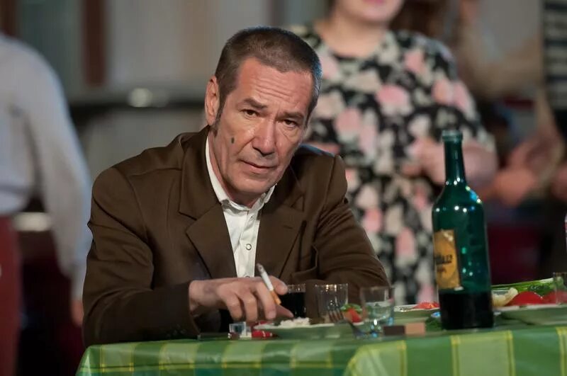 Актеры сериала шулер фото фамилии Обаятельный, яркий и талантливый актёр Антон Феоктистов. Успешная актёрская карь