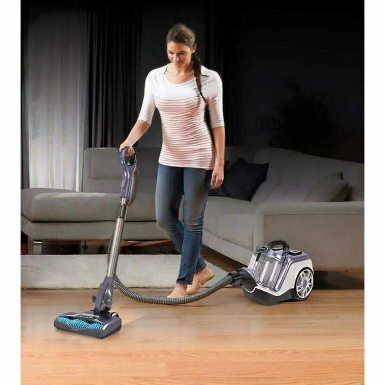 Canister vacuum cleaner. Пылесос Canister Vacuum Cleaner. Самый большой пылесос. Девушка пылесосит. Девушка пылесосит автомобиль.