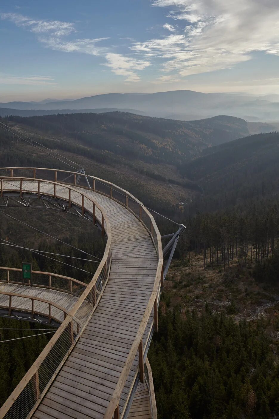 Красивые смотровые площадки. Смотровая башня "Небесная тропа". Skywalk, Чехия. Красная Поляна смотровая площадка Ефремова. Смотровая площадка Губаха.