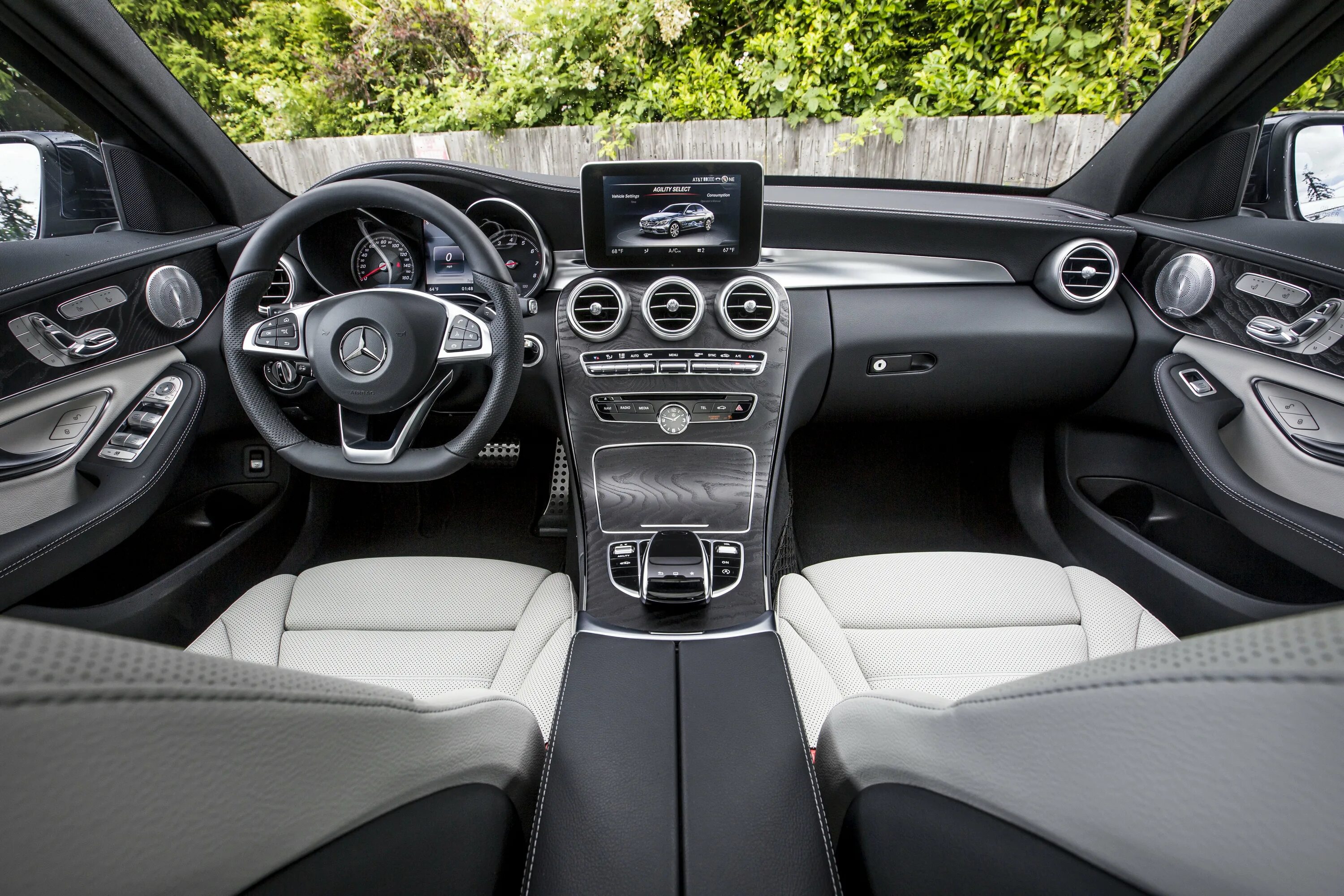 Class 2015. Mercedes benz c class 2015. мерседес-бенц c class 2015. мерседес бенц ц класс 2016. мерседес ц класс 2015.
