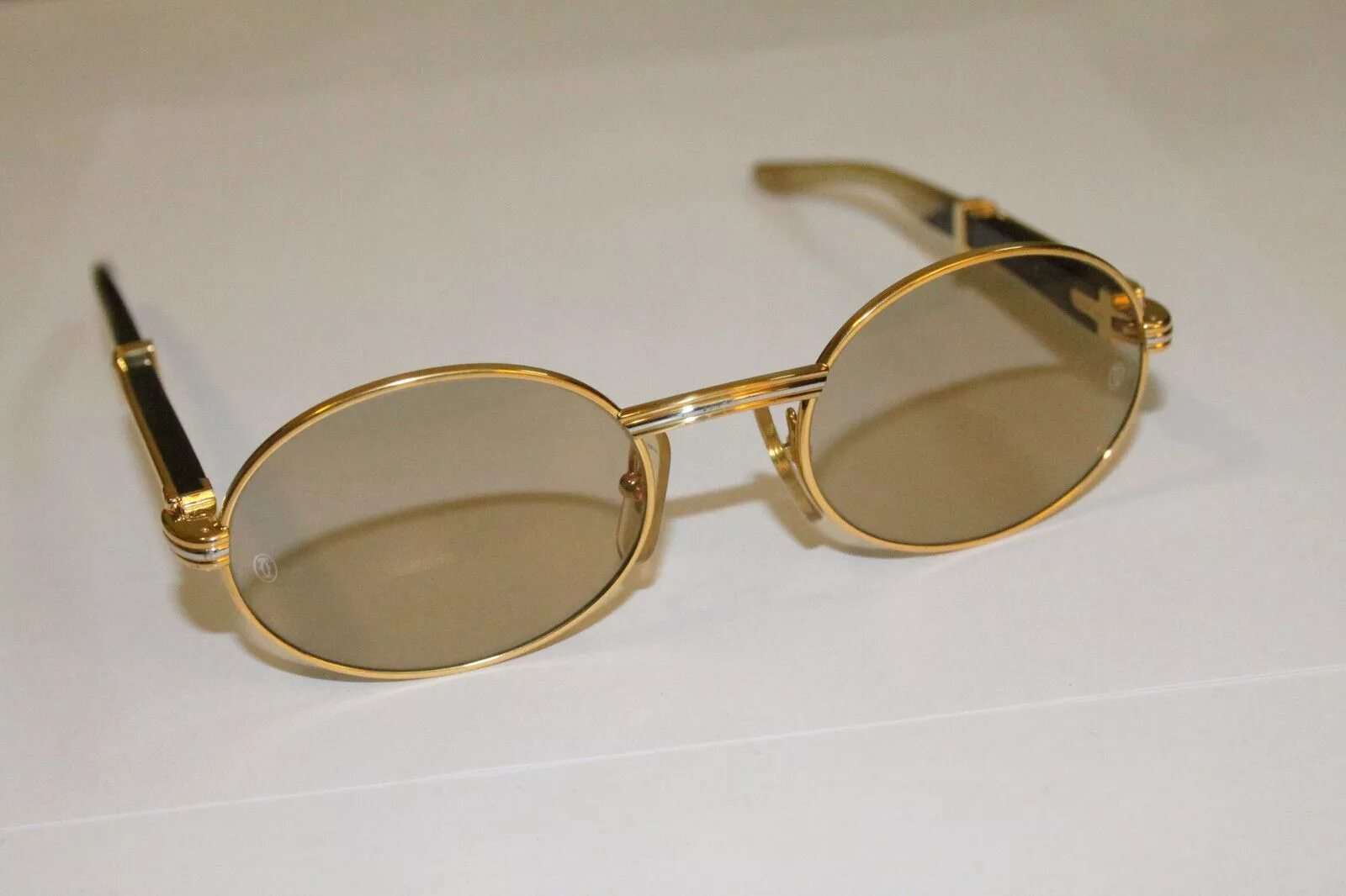 Очки gold. Очки Cartier Gold Sunglasses. Очки Cartier 0047s 001. Очки Cartier t8200987. Очки Cartier Oh-239.