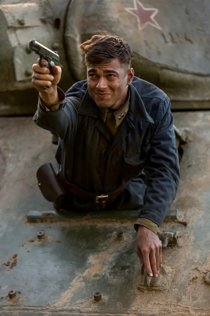 крепкая броня сериал ангелина стречина. дарья мельникова сериал крепкая броня. константин белошапка крепкая броня. сильнее брони. константин белошапка крепкая броня.