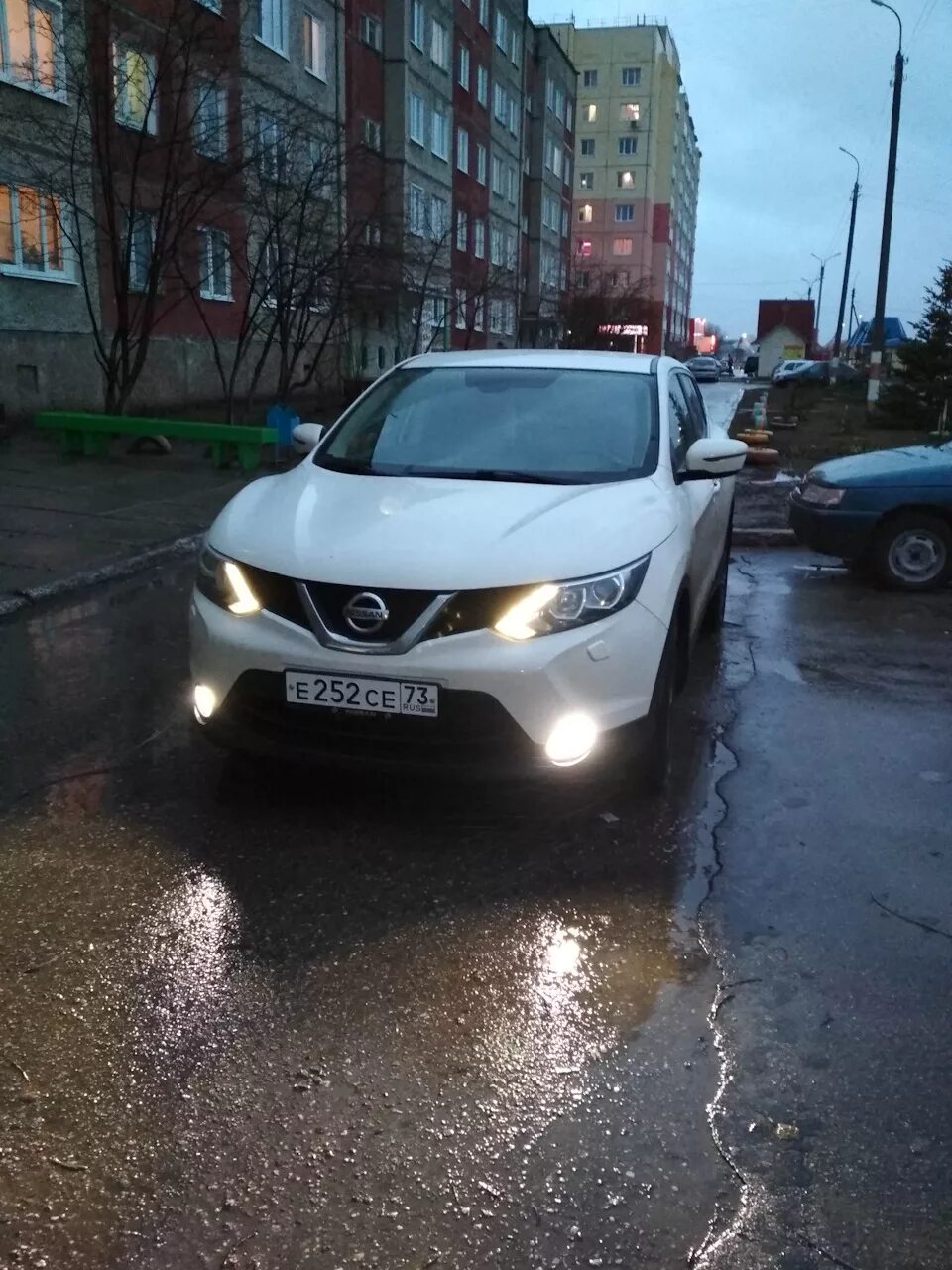 Led лампы nissan qashqai j11. Птф светодиодные кашкай j11 рестайлинг. Nissan qashqai светодиодные лампы. Габаритные огни в кашкай 2012. Led туманки nissan qashqai.