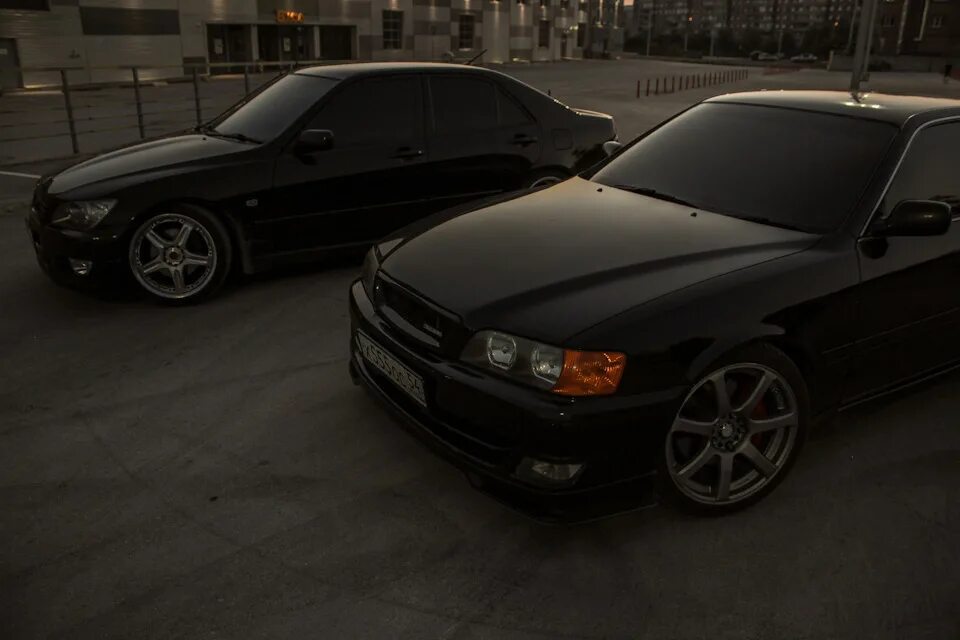 Черный чайзер 100. Toyota chaser 100 black. Черный чайзер 100. Toyota chaser 100. Тойота чайзер черный.
