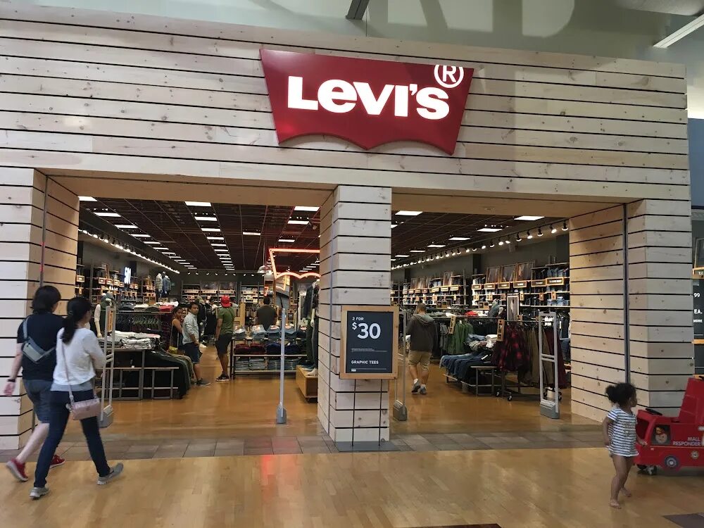 Shop we opened a hole. ,Levis Levi's аутлет. Американский магазин. Магазины в Америке. Американские магазины одежды.