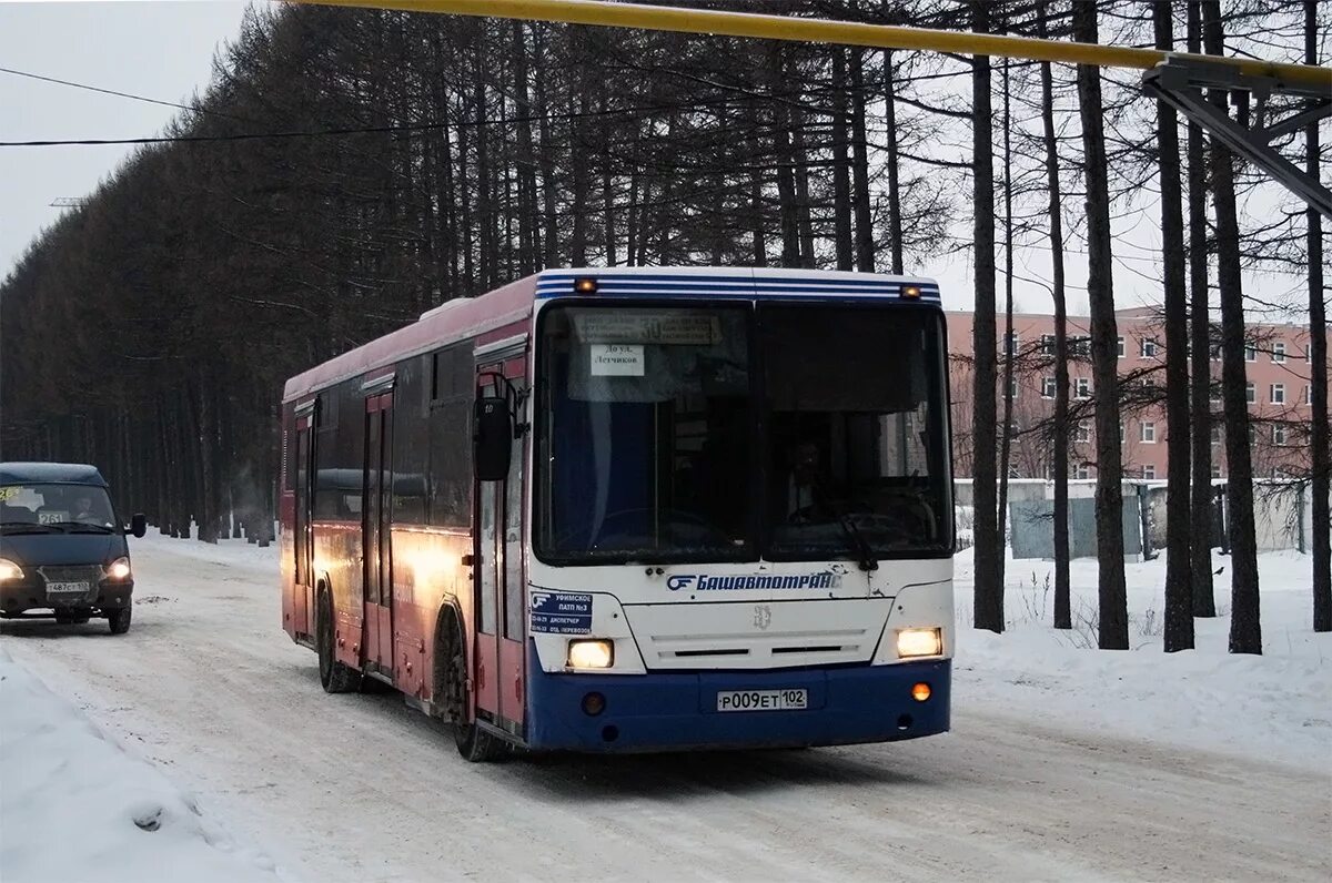 Автобус екатеринбург. Нефаз 5299-20-15 кабина. 1077 автобус екатеринбург. Нефаз 5299-20-15 уфа. 1077 автобус.