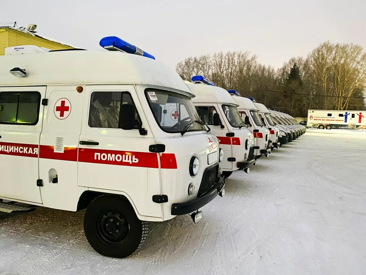 Бронь скорой помощи есть. Автомобиль скорой помощи. Новые машины скорой помощи. Машины скорой помощи России. Служба скорой медицинской помощи.