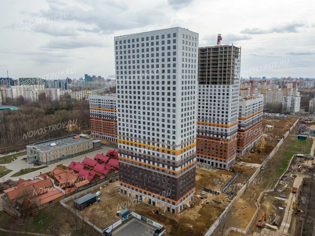 Жк на дмитровской. Жк дмитров парк. Дмитровский парк москва. Лобненская 13 пик дмитровский парк. Квартиры в дмитровском парке.