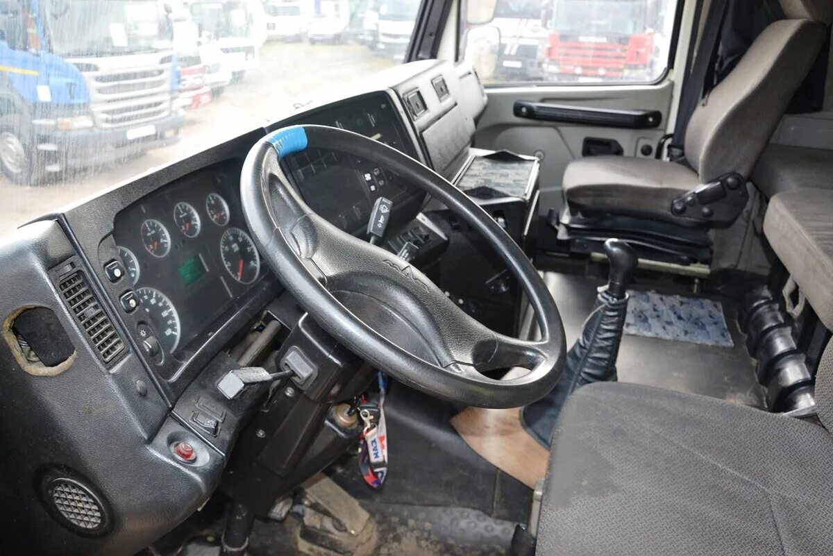 маз 6317 кабина. маз евро 5440 кабина. салон кабины маз 5340. простор салон. маяковского 10 ижевск.