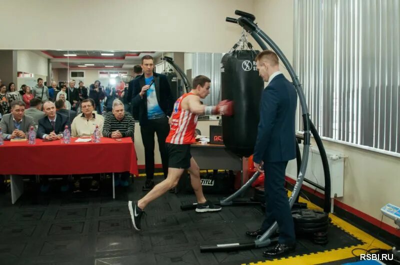 World class жуковский. Бокс жуковский. Бокс жуковский. Денис валентинович бокс рязань. Бокс жуковский.