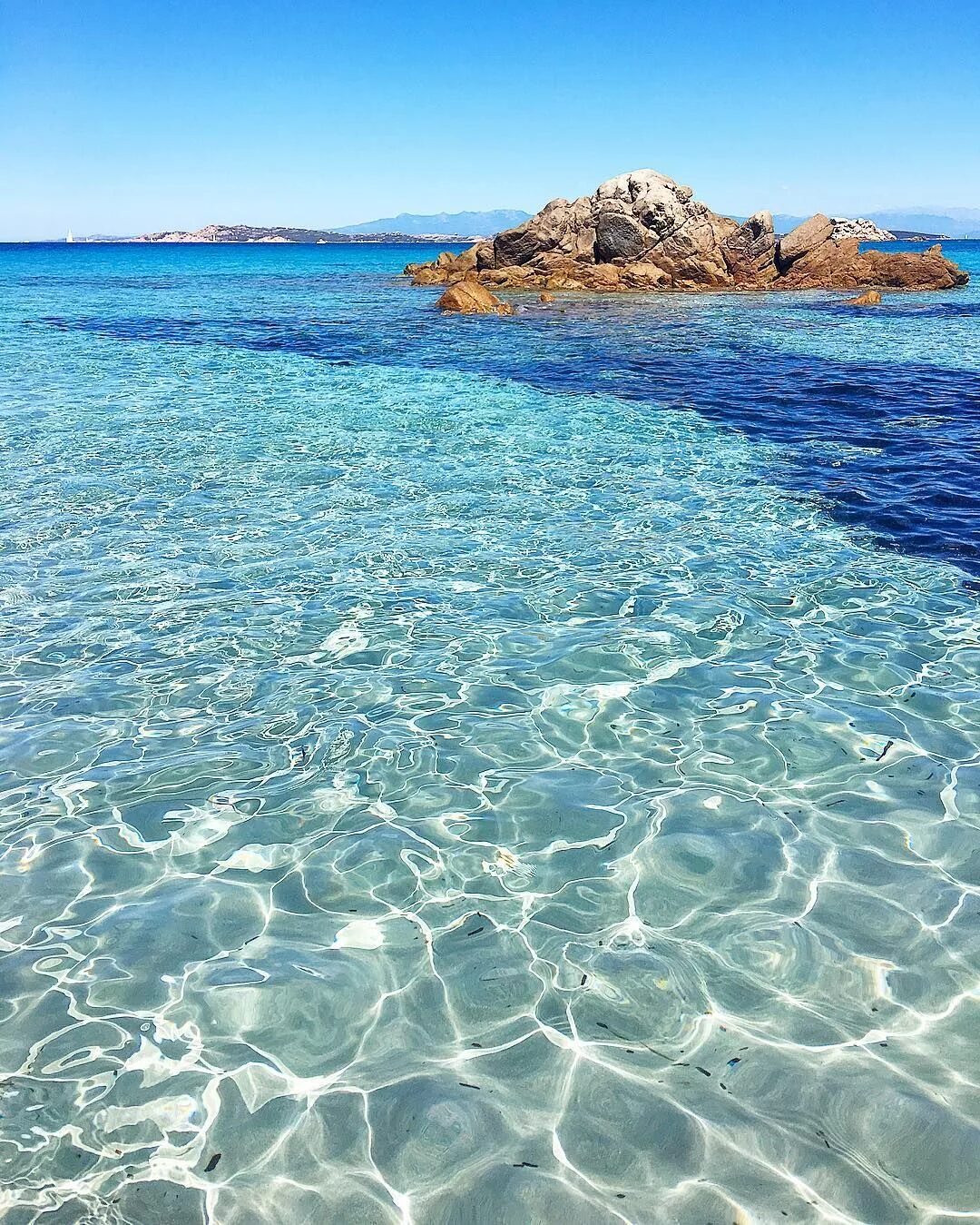 Вода на греческом. Сардиния (остров). Сардиния море. Греция Сардиния. Сардиния Италия.
