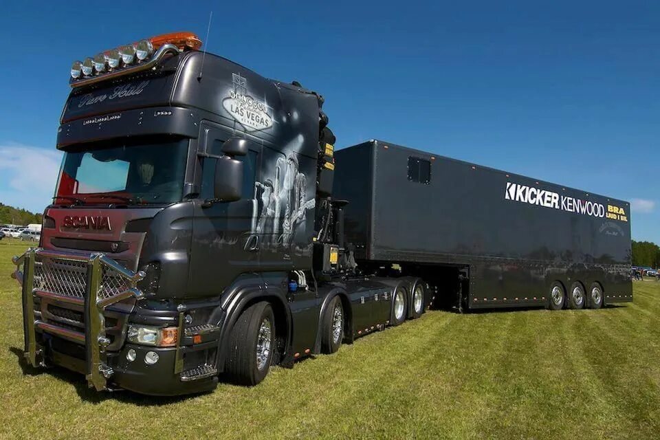Скания без прицепа. Скания r730 8x4. скания с 730. scania r730 самосвал. скания тягач 8x8.