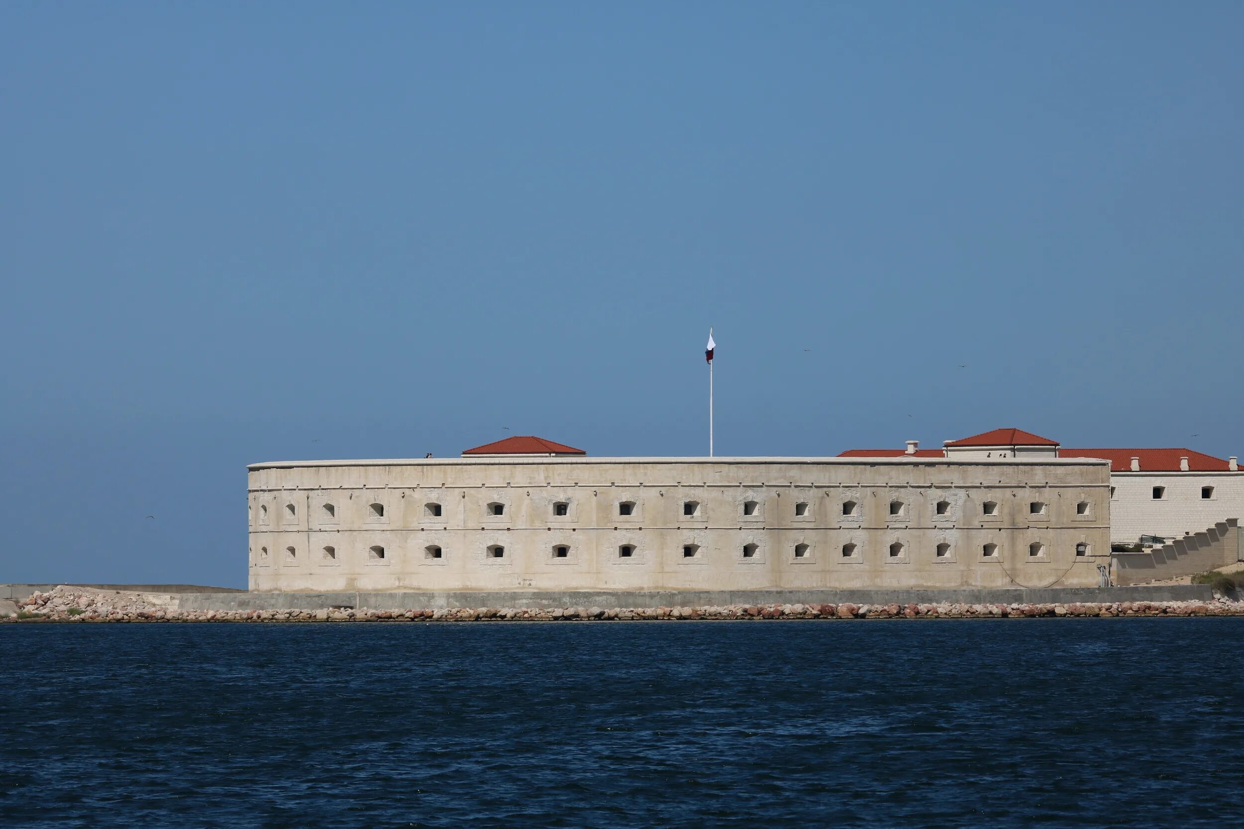 Форты севастополя. Равелин севастополь. Михайловская крепость севастополь. Константиновская крепость в севастополе. Равелин севастополь.