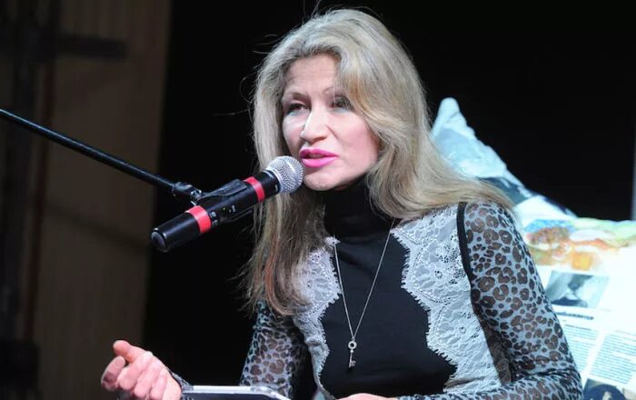 Поллыева. Джахан поллыева молодая. Джахан поллыеву. Джахан реджеповна поллыева в молодости. Джахан поллыева.