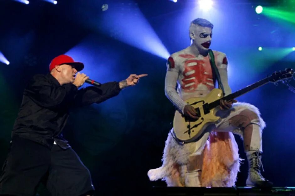 Limp bizkit smelly beaver 2010. Лимп бизкит реди ту гоу. Лимп бизкит реди ту гоу. Ready to go limp. Go limp.