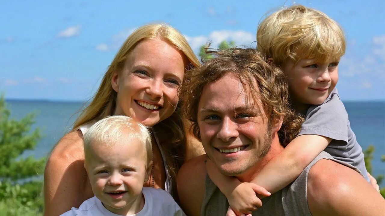 Best family. House service for families. Топ 10 семейных. Семья стоковая картинка. The best family.