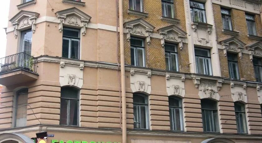 Рубинштейна 29 санкт-петербург. Frank рубинштейна 29. Улица рубинштейна 29/28 санкт-петербург. Рубинштейна 29 28 санкт петербург. Отель династия на рубинштейна.