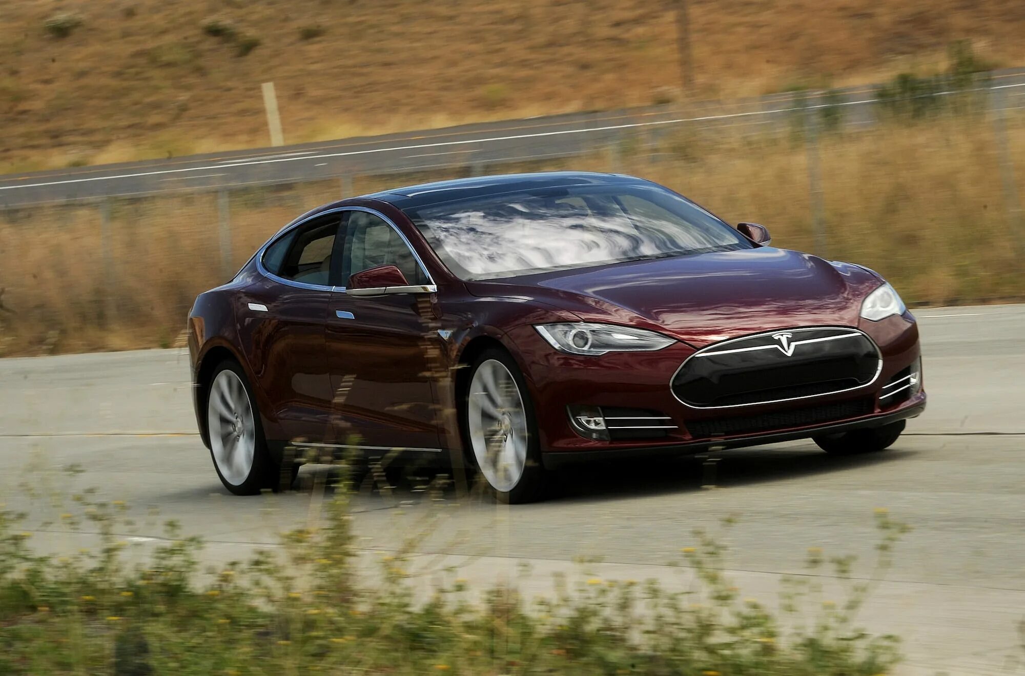 Тесла какой машина. Электромобиль Тесла. Электромобиль Tesla model s. Тесла модель 1. Tesla model s 2013.