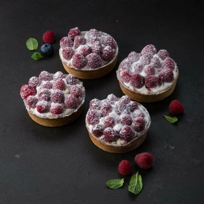 Хот китчен спб. Хот китчен. Миксер артисан розовый. Тарталетки с фруктами. Хот китчен спб.