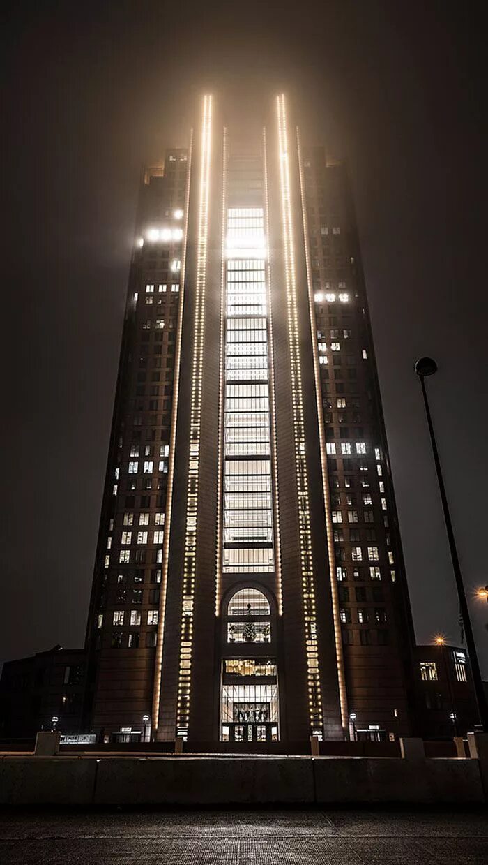 Технологический университет батуми. Центральная библиотека сиэтла, вашингтон, сша. Башня editt tower, сингапур,. Сдание или здание. Батуми башня тауэр.