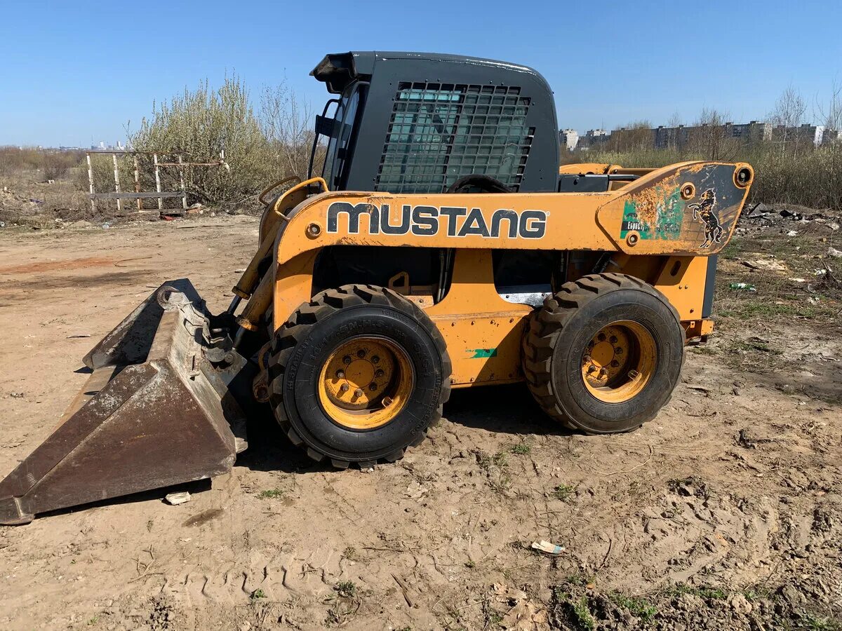 Мини-погрузчик mustang 2026, 2011. Мустанг 2056 мини погрузчик. Mustang 2500rt. Мустанг 3300v. Погрузчик мустанг 3300.