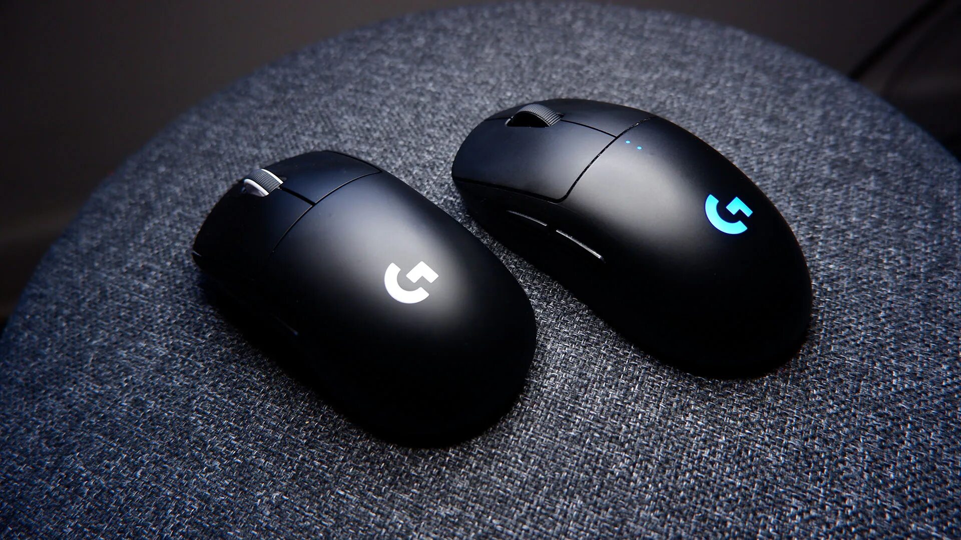 Игровая мышь logitech g pro superlight. Logitech g Pro x Superlight. Логетеч g Pro. Logitech g Pro. Logitech g Pro Wireless Mouse.