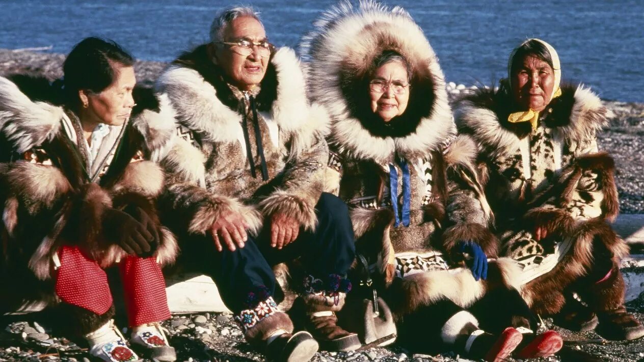 Аляска Эскимосы. Инуиты на Аляске. Эскимосы инуиты. Аляска Эскимосы население.