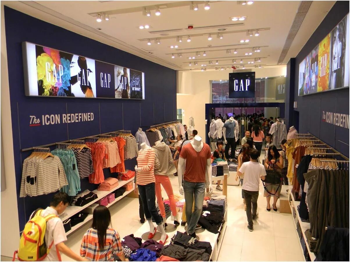 Gap компания. Фирма gap. Gap Метрополис. Gap магазин одежды. Фирма gap одежда.