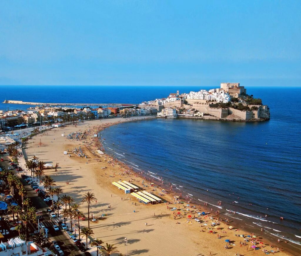 Валенсия испания море. Коста валенсия. Плайя де гандия. Пляж гандия. Чильчесе, коста-де-валенсия.