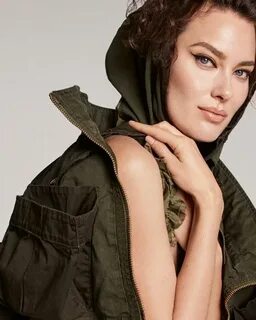 Shalom harlow