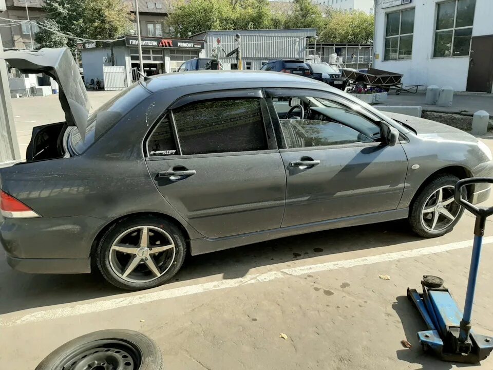 205 55 16 на лансере 9. Goodyear efficientgrip performance 2 195/55 r16. Лансер 9 резина 205 50 16. Резина лансер 9. 205/45 r17.