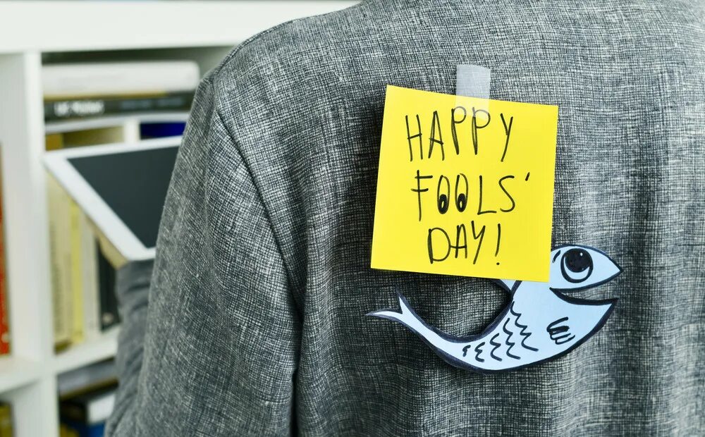 Первое апреля по английски. April Fool's Day картинки. День дурака в Англии. День смеха день дурака. Happy Fools Day.