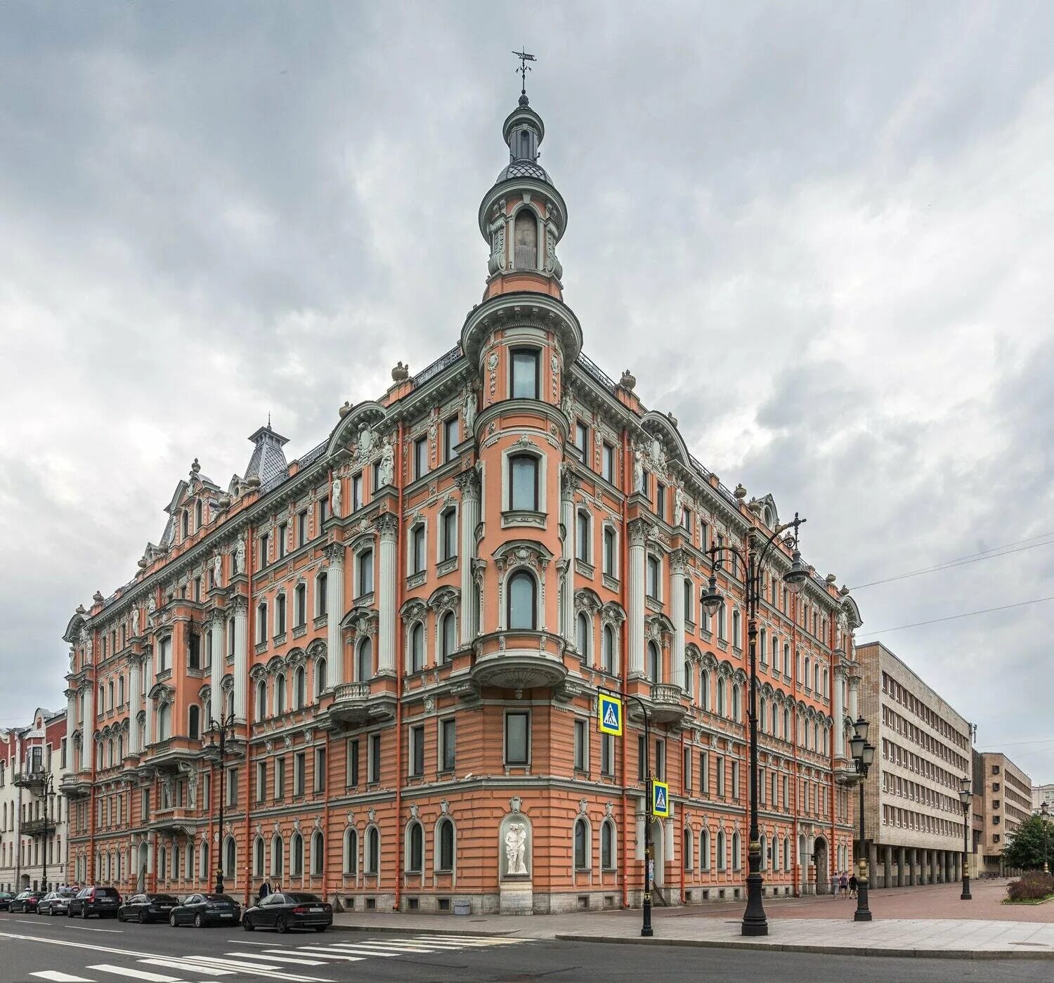 Работа в санкт петербурге жилой дом. Доходный дом шрейбера санкт-петербург. архитектура питер доходный дом шрейбера. необарокко в архитектуре санкт-петербурга. санкт-петербург, захарьевская улица, 41.