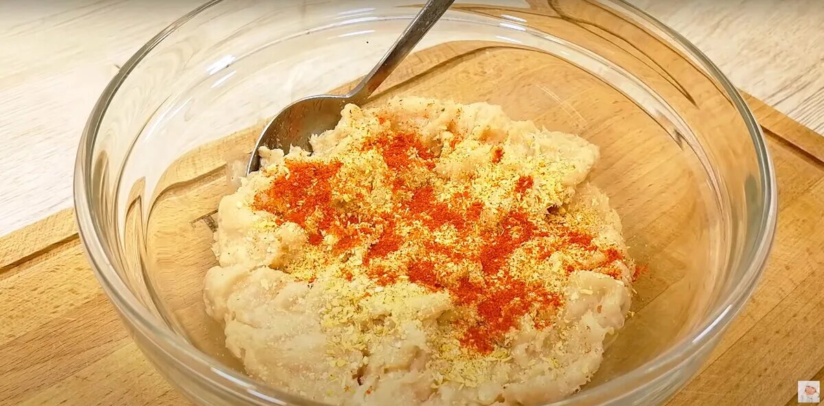 Найти рецепт фарш кефир. Фарш с кефиром. Стакан кефира и фарш. Фарш с кефиром. Фарш с кефиром.