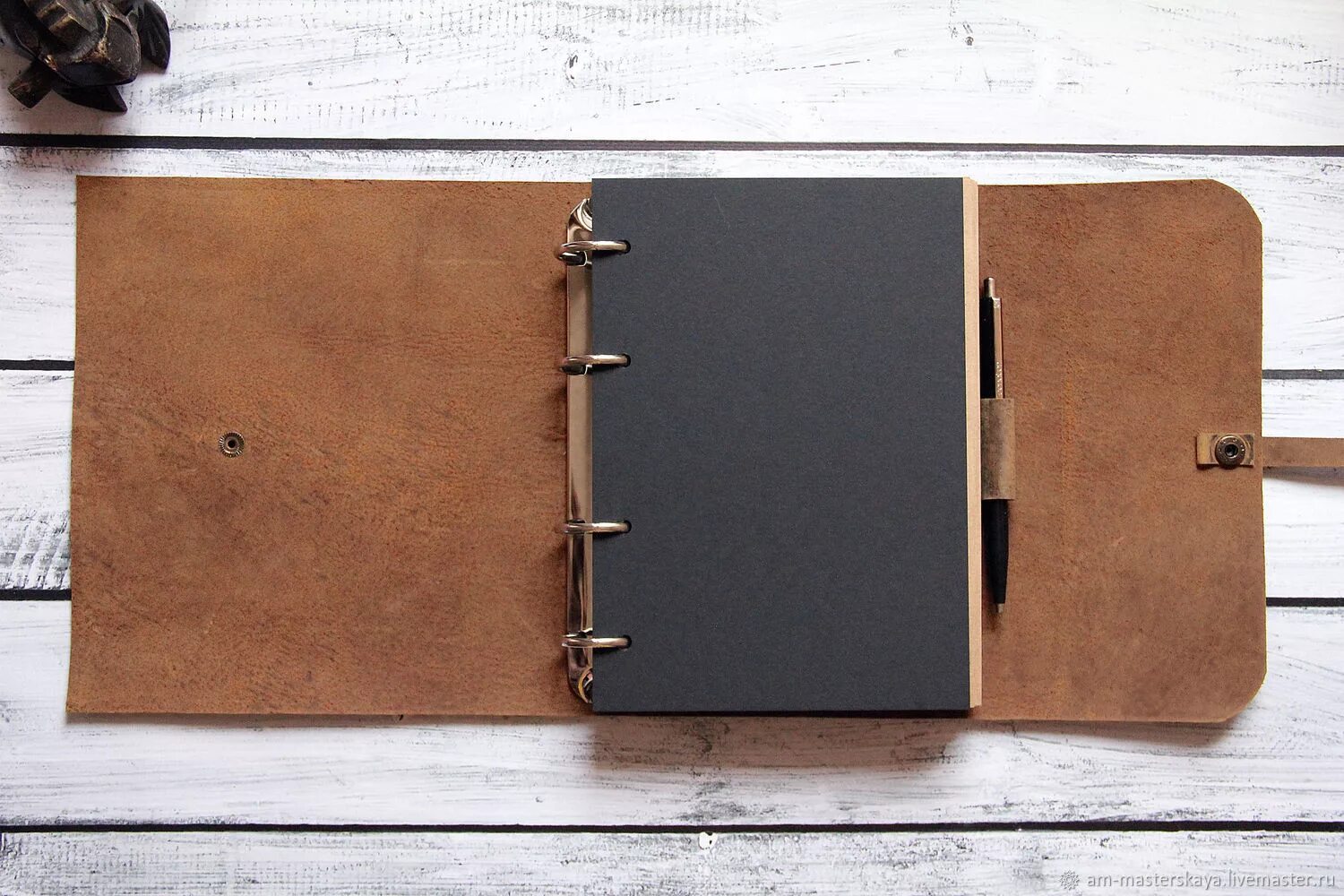 Блокнот для работы. Блокнот из кожи. Кожаная обложка для ежедневника. Необычная записная книжка. Блокнот для работы.