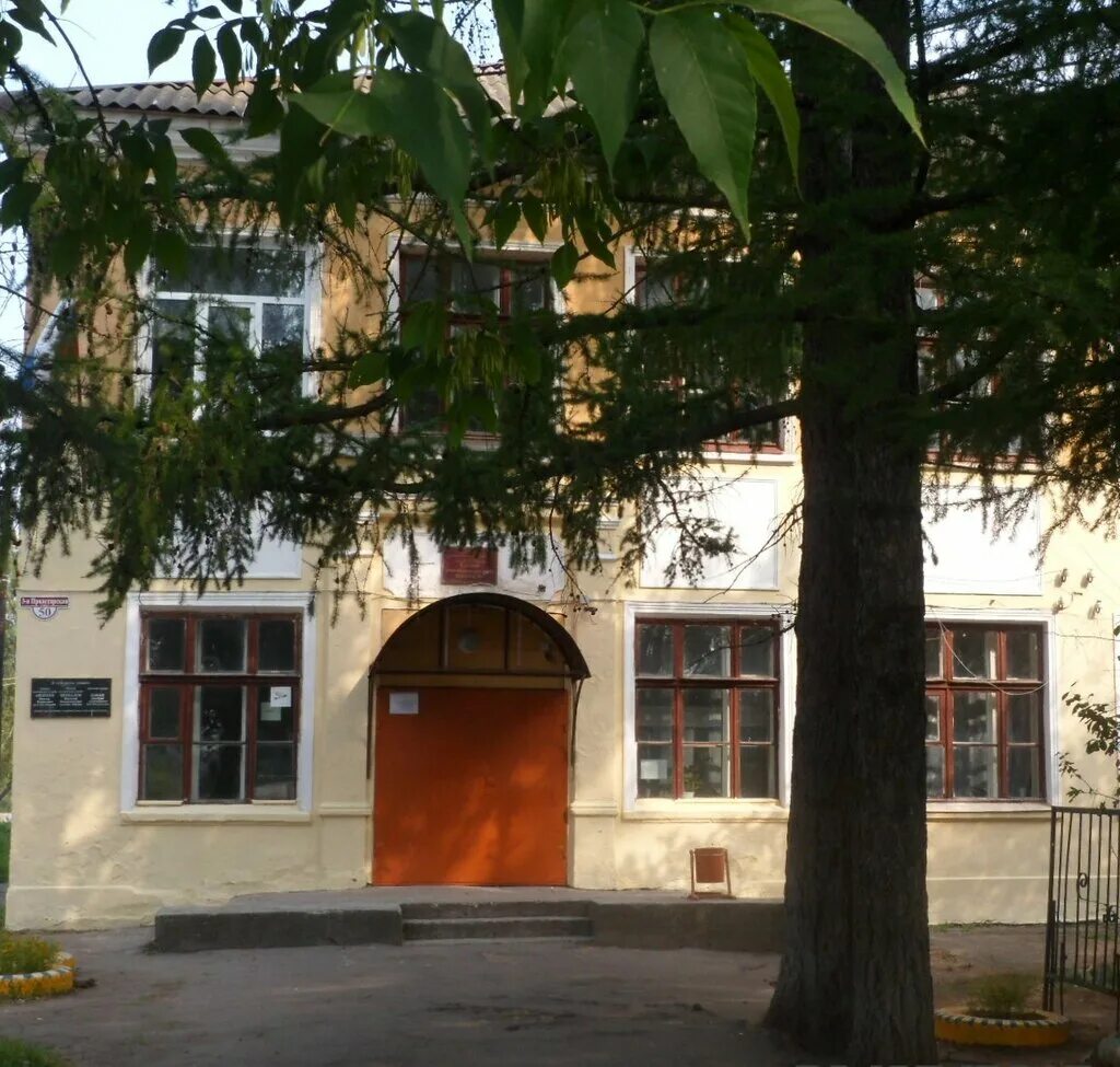 12 школа в вышнем волочке. вышний волочёк школа на3пролетарской. школа 1 вышний волочек. школа 1 вышний волочек. 3 школа вышний волочек.