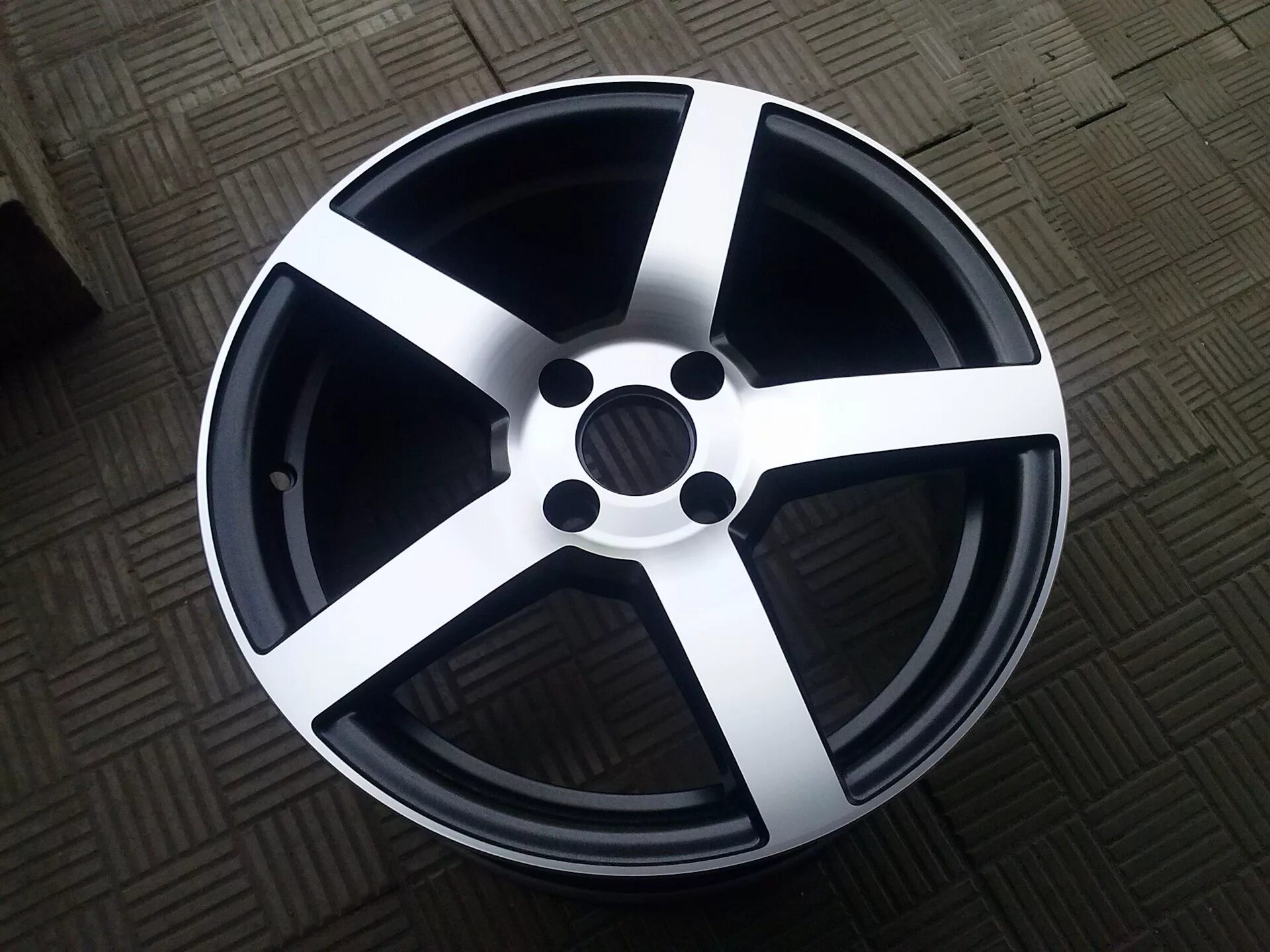 Диски ижевск литые 15. Vossen cv3 реплика r17. Vossen cv3 r16 4x98. Литье Vossen r16. Воссен cv3 r15 4x100.