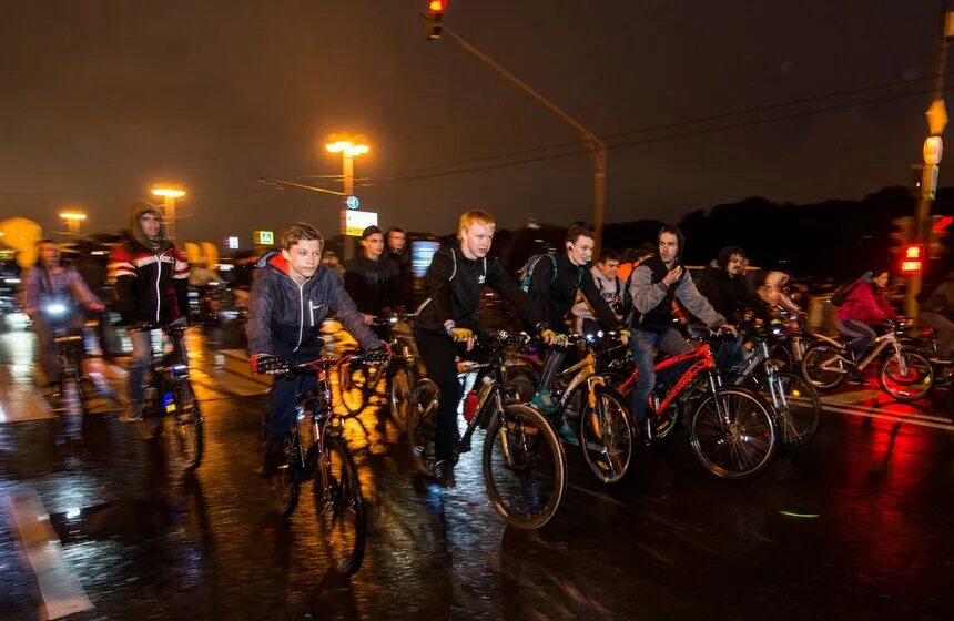 веломарафон в москве 2024 6 июля. велозабег 2024 москва. весенний велофестиваль 2022. весенний велофестиваль 2022. веломарафон в москве 2024 6 июля.