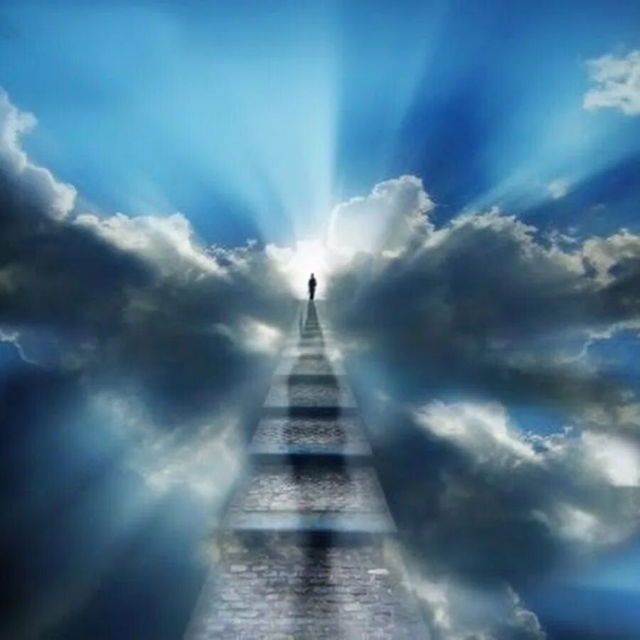 Кто первый вошел в рай. Лестница в небо. Лестница уходящая в небо. Лестница на небеса. Лестница к Богу.