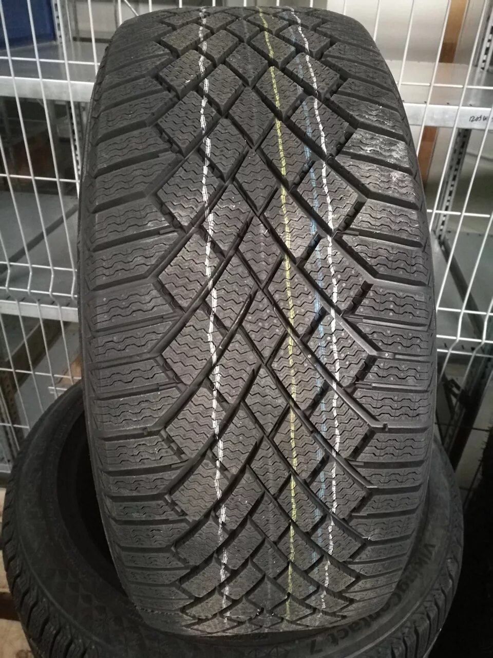 Континенталь конти 7. Континенталь викинг 7. Continental viking 7. Continental contivikingcontact 7 185/65 r15. Continental vikingcontact 7 235/60 r18.