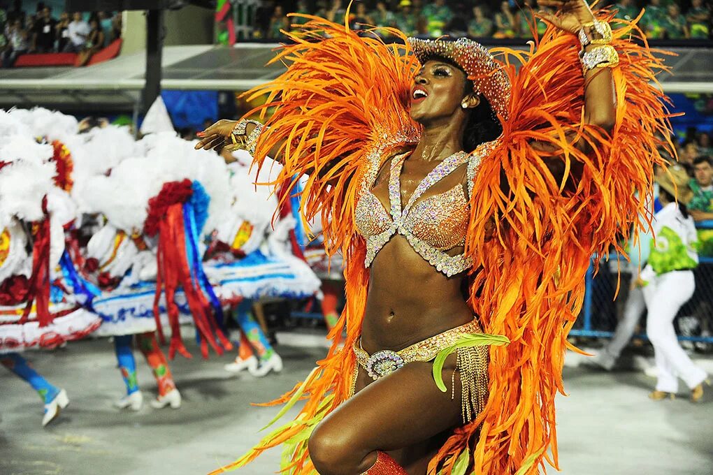 Бразильские фонки 1 час. Карнавал в Бразилии. Рио-де-Жанейро карнавал пляжный. Бразилия карнавал кофе. Карнавал Рио в Бразилии 2020.