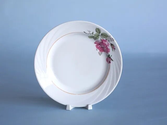 глубокая тарелка с крышкой. тарелка 1 3. тарелка 1 3. пластиковые тарелки. тарелка синяя lancaster 27см.