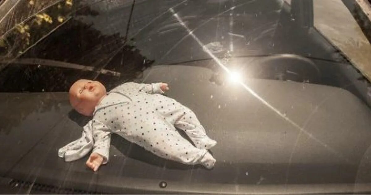 Фотографии забытого ребенка