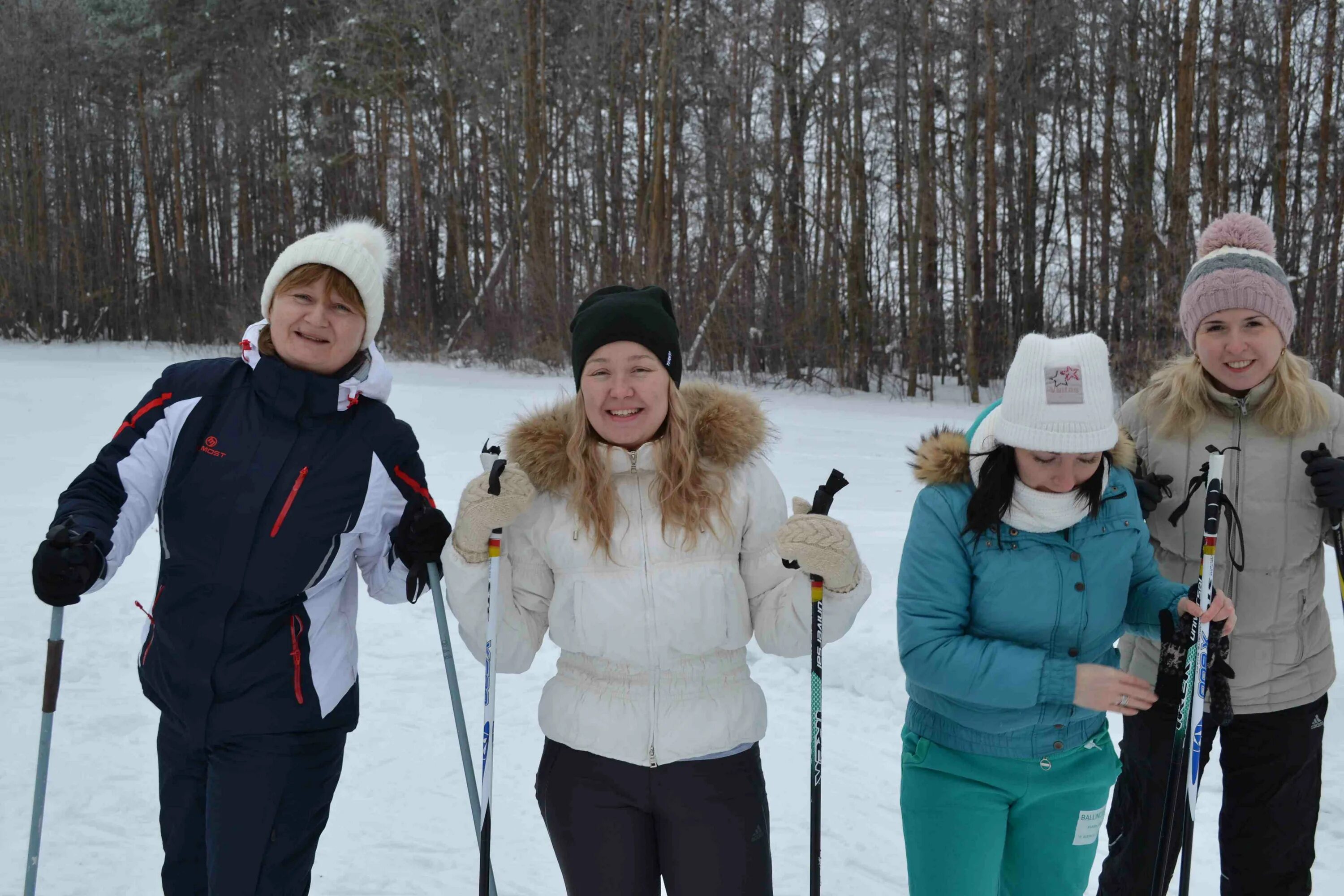 День здоровья зима. День здоровья зимой. Лыжная база Мелеуз здоровье. Лыжная база Чамзинка.