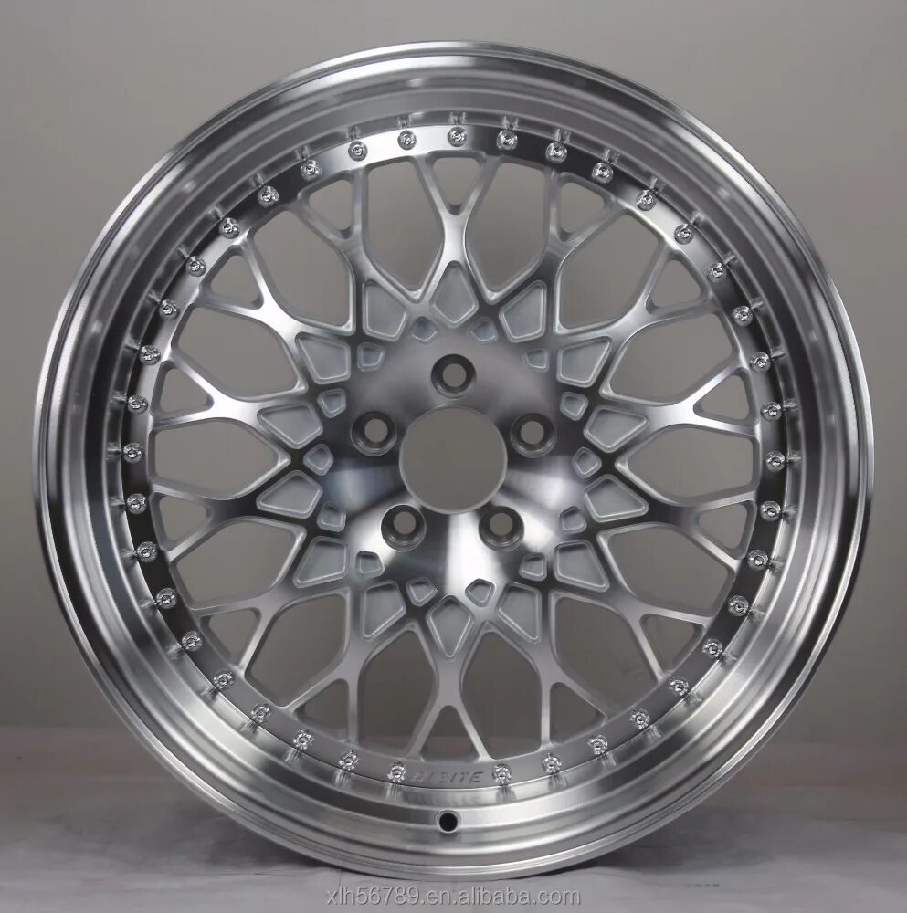 Диски тарелки. 20-дюймовое 5-спицевое колесо из алюминиевого сплава 20" x 9,5j lr028938 ( 0 ). Тарелка колесо. Диски тарелки. Диски мерседес майбах.