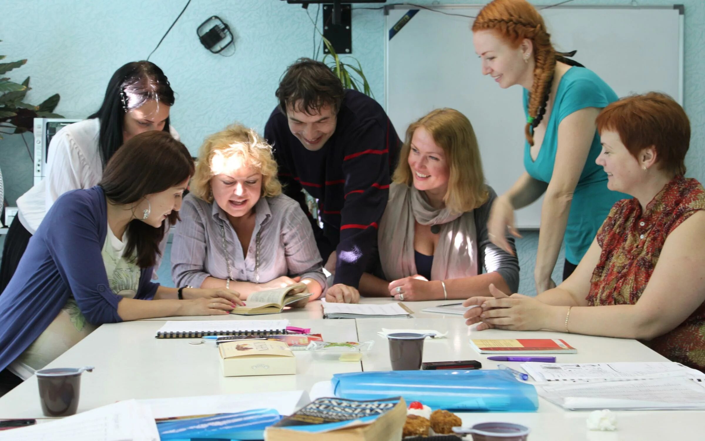 Училище парикмахеров. Центр йес тверь. Желябова 75 тверь гармония. Ин яз в твери. Лучший курс тверь.